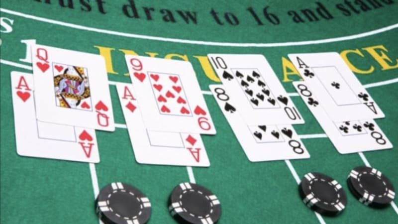 Chiến Thuật Gấp Thép Là Gì? Ứng Dụng Trong Poker Như Thế Nào?