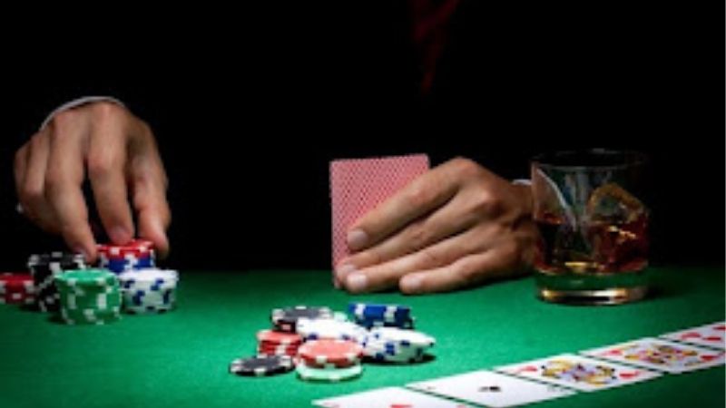 Cách Bluff Trong Poker | Tân Thủ Kubet Cũng Bluff Hiệu Quả